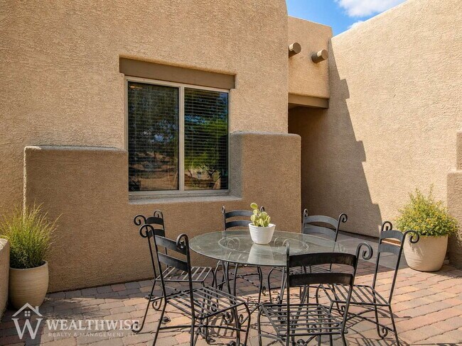 Building Photo - 10748 S Wrong Peak Ct