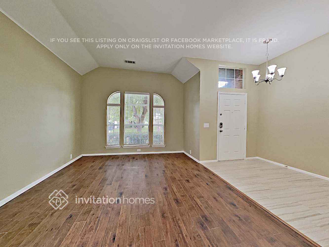 Building Photo - 2828 Thorncreek Ln