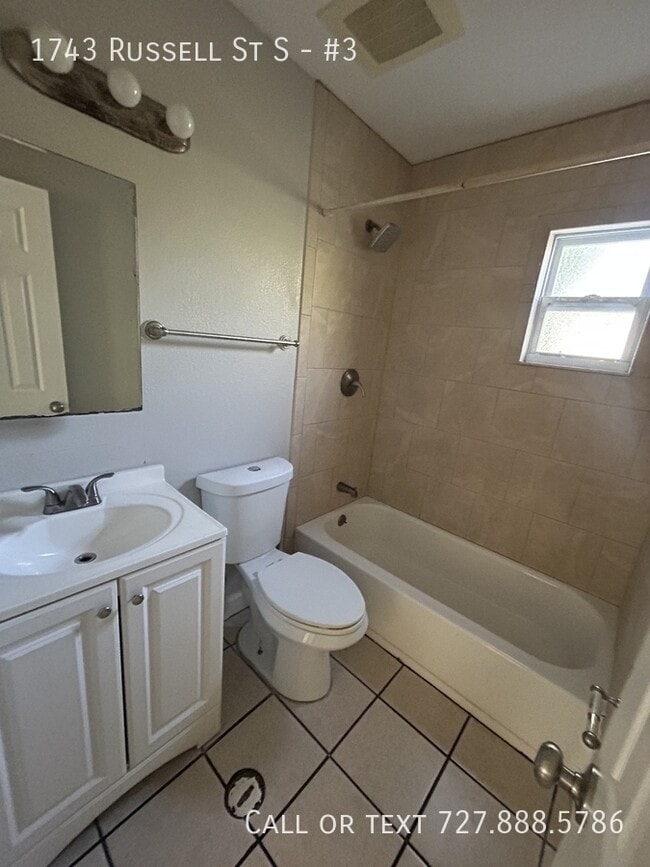 Building Photo - 1743 Russell St S