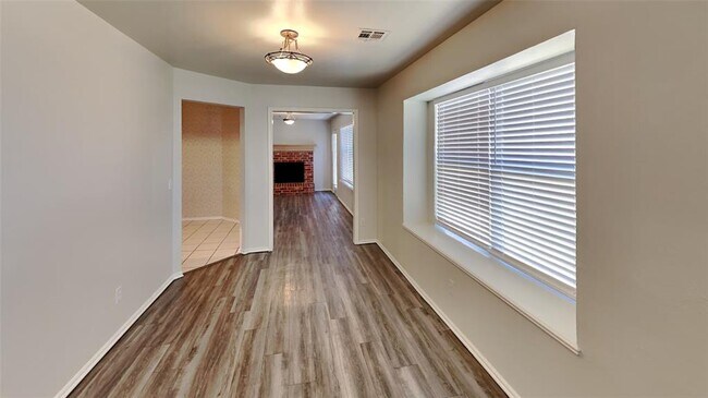 Building Photo - 2013 Cedar Meadow Ln