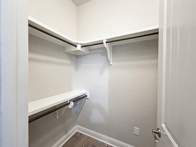 Building Photo - 2900 Browntop Ct