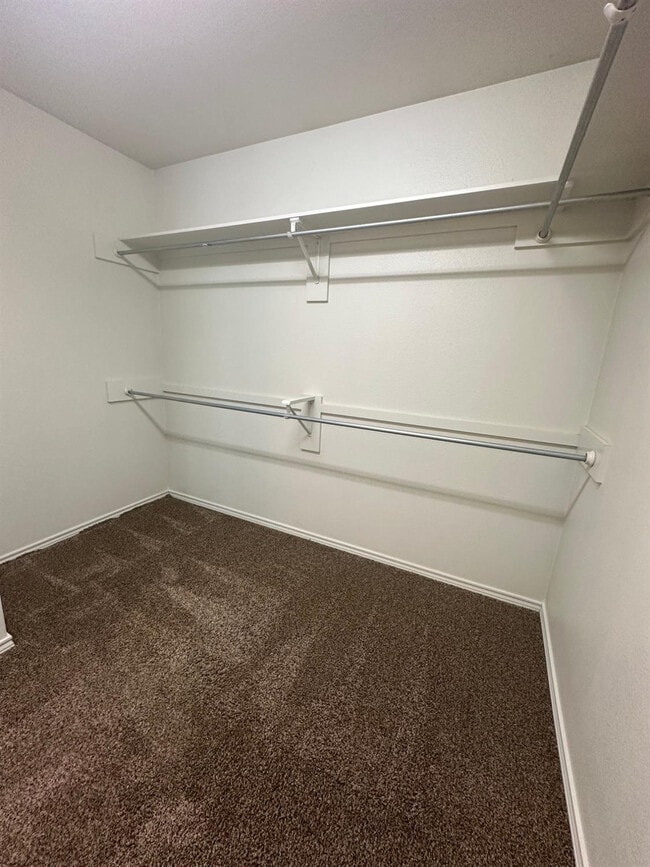 Building Photo - 6133 72nd Pl