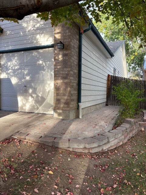 Building Photo - 5214 S Tibet St