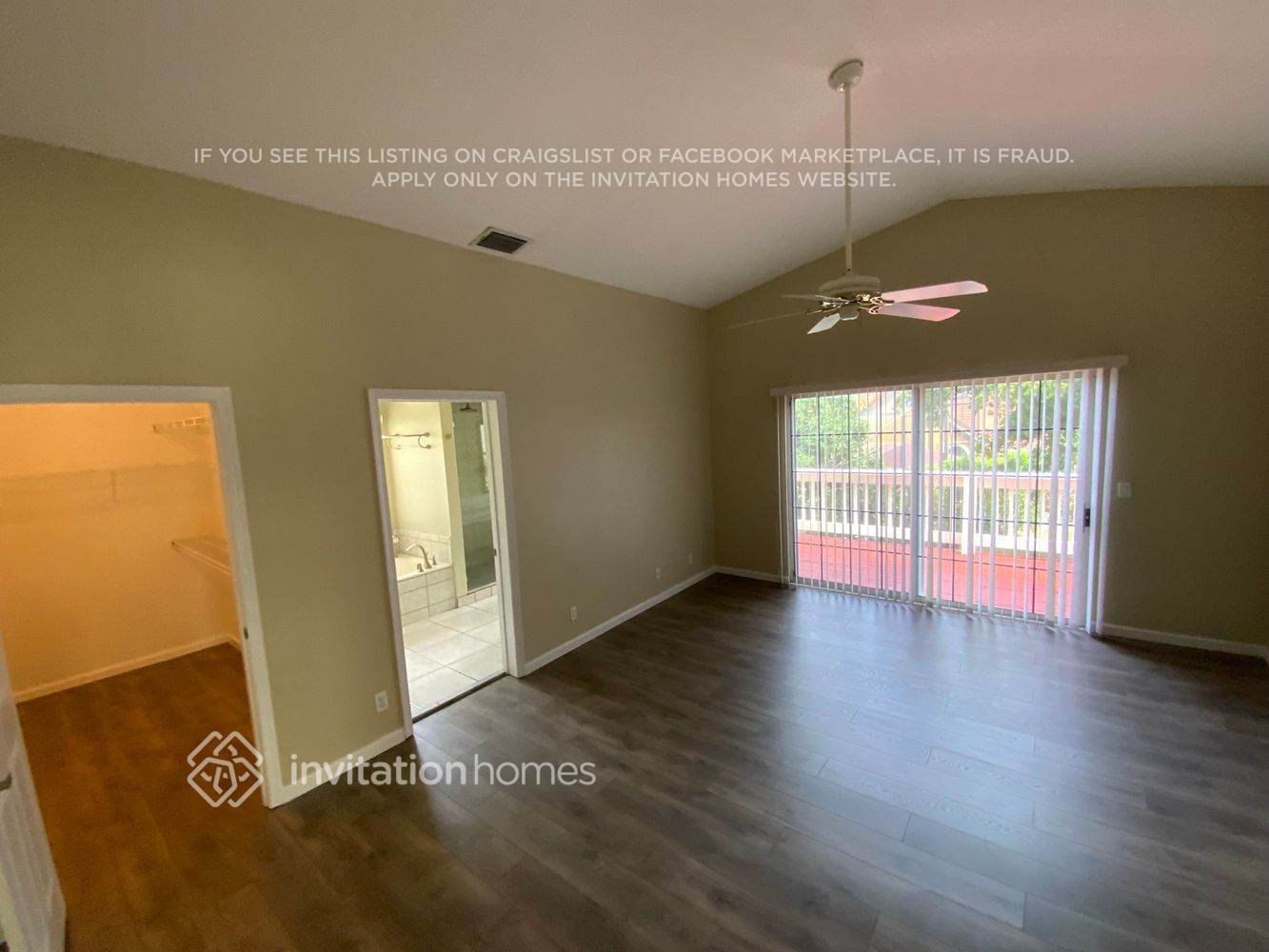 Building Photo - 12400 Summer Springs Dr