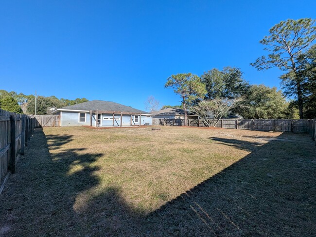 Building Photo - 9283 Quail Roost Dr