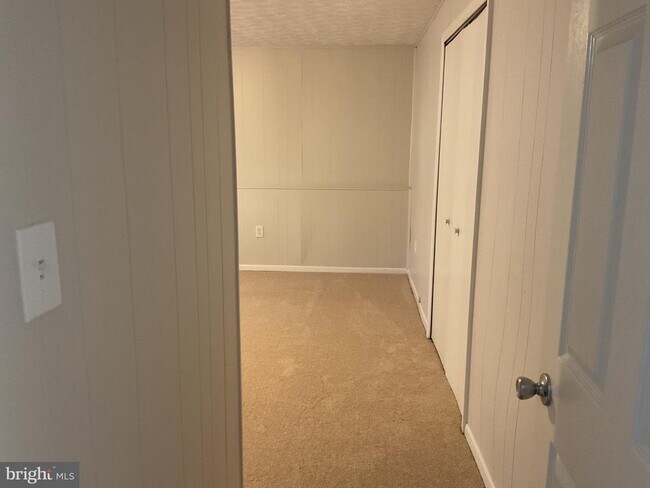 Building Photo - 8904 Grass Valley Ct