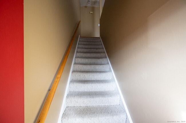 Building Photo - 310 Booth St