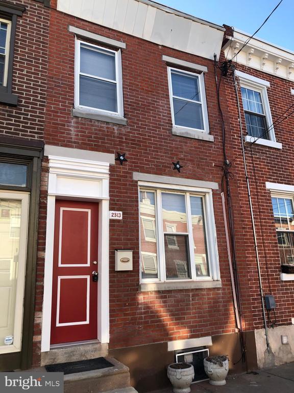 Building Photo - 2313 Gaul St
