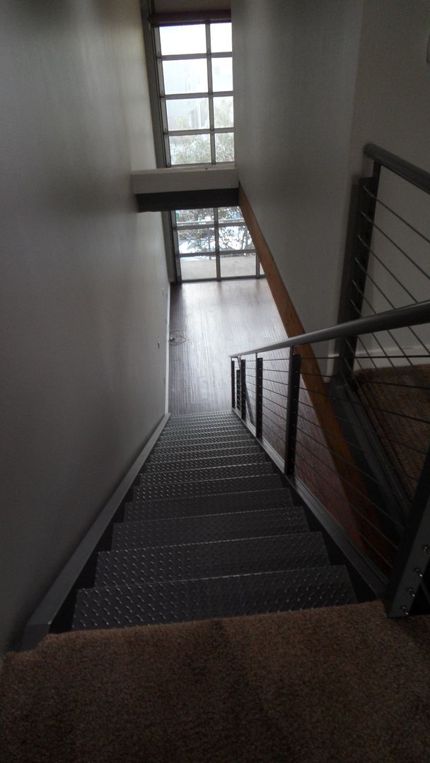 Building Photo - Office Space Living 2 BR 2.5 BA Attached 2 Car Garage