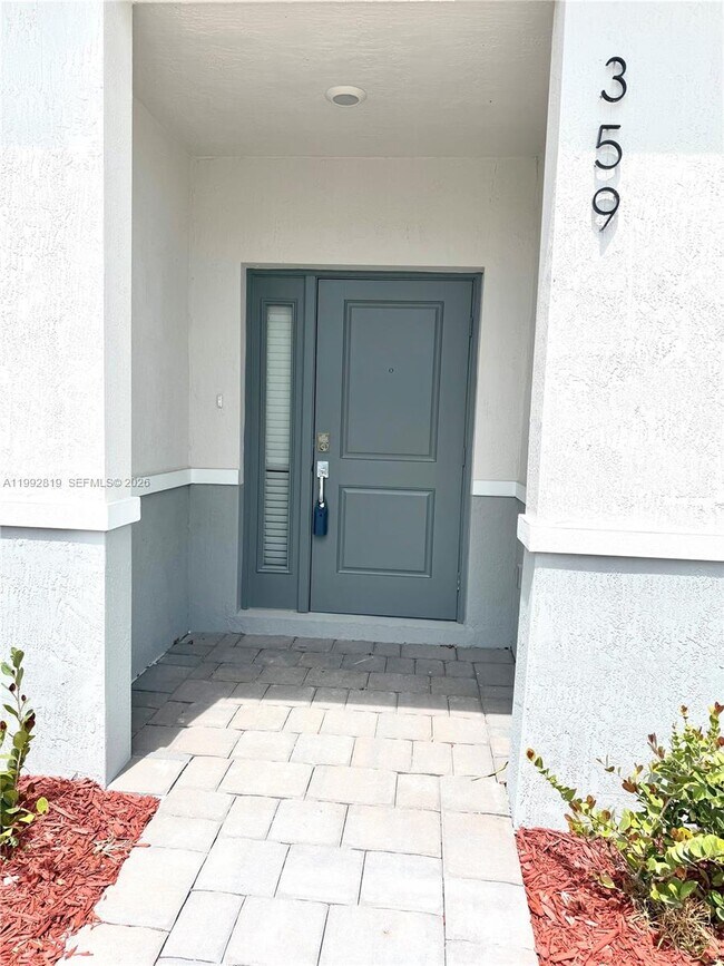 Building Photo - 359 NE 16th St