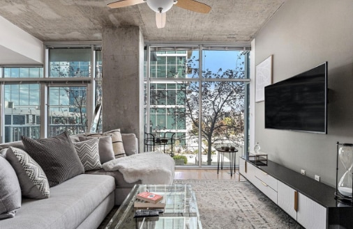 Building Photo - 1700 Bassett St