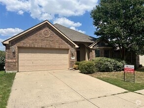 Building Photo - 506 Hackberry Dr