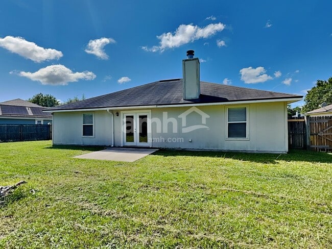 Building Photo - 3370 Westfield Dr