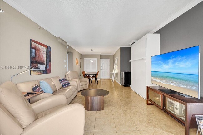 Building Photo - 2501 S Ocean Dr