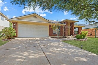 Building Photo - 1208 Lochaline Loop