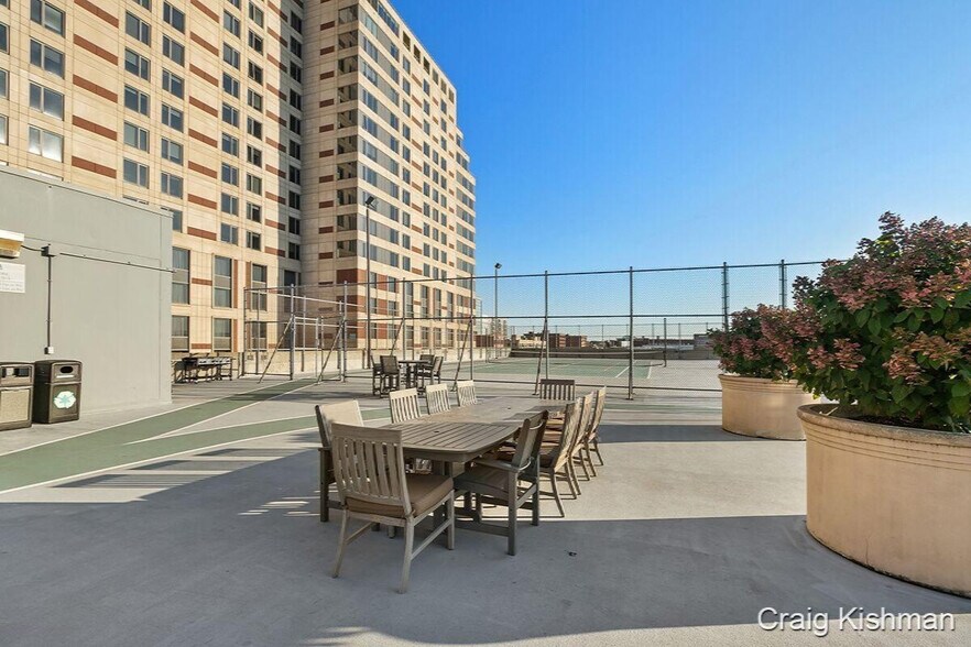 Building Photo - 152 Campau Cir NW