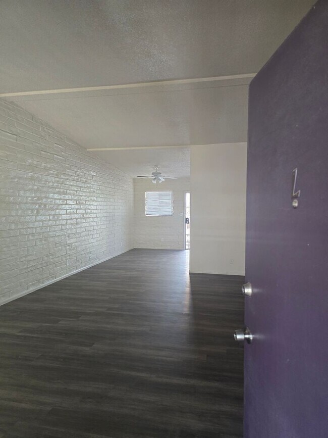 Building Photo - 3507 E 3rd St