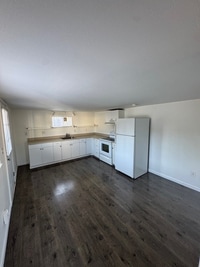 Building Photo - 2127 Wells St