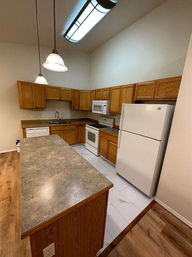 Building Photo - 13748 Fire Creek Trail Dr