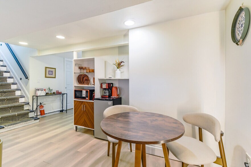 Building Photo - 4203 73rd Ave