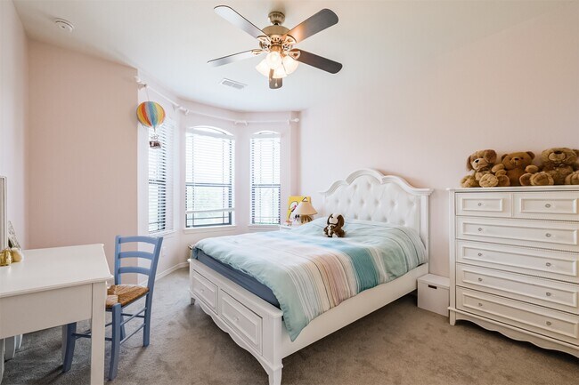 Building Photo - 27002 Calaway Falls Ln