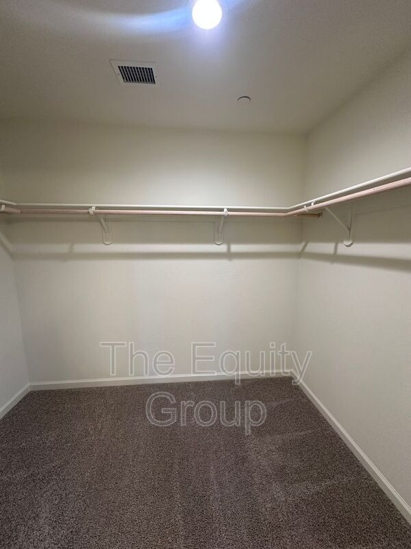 Building Photo - 30536 Delancy Rd