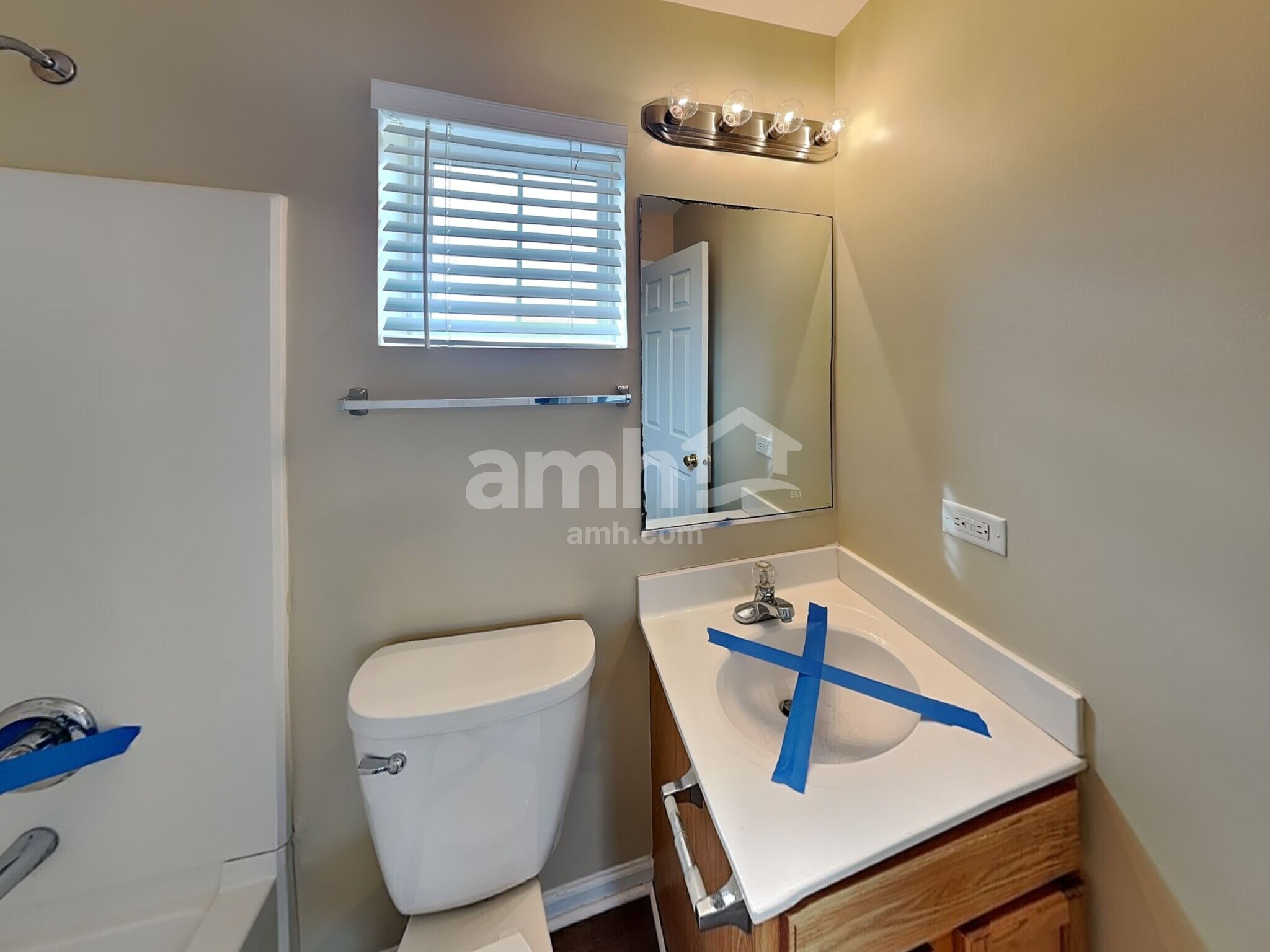 Building Photo - 3103 Meadowsedge Ln