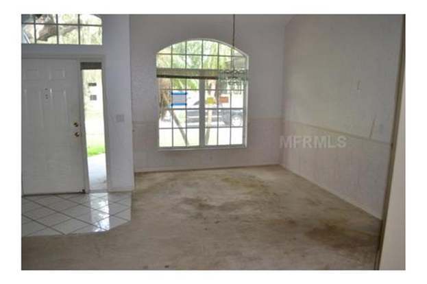Building Photo - 2216 Kenwick Dr