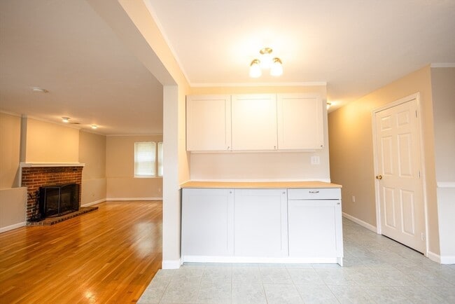 Building Photo - 5337 Washington St