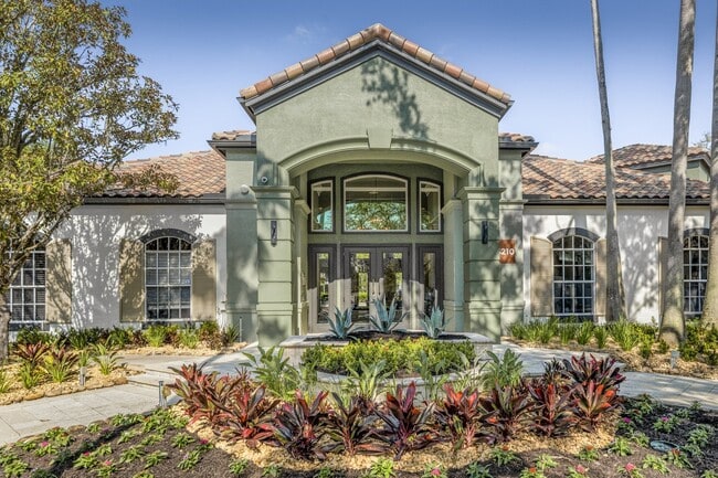 Building Photo - Mezzo of Tampa Palms