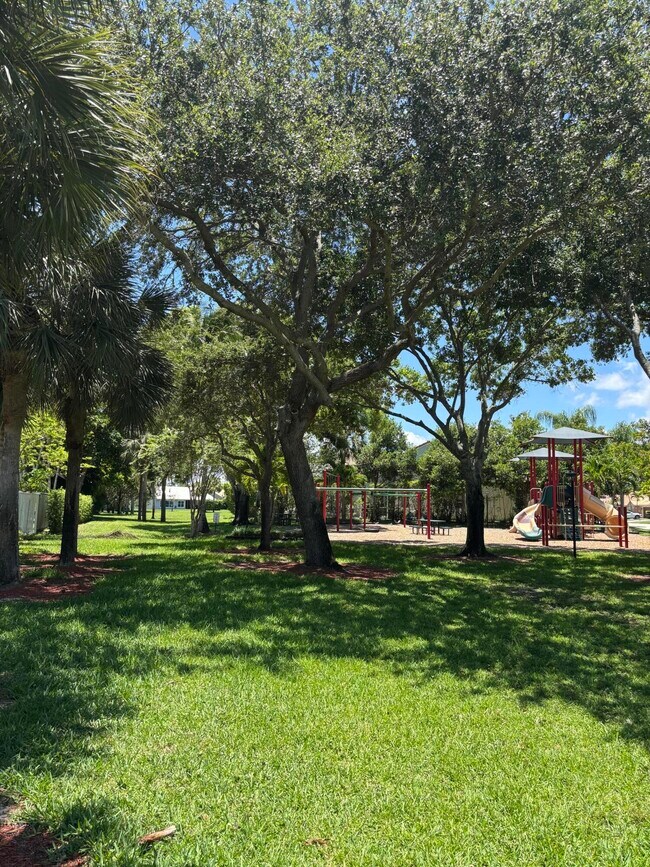 Building Photo - 9308 Lake Serena Dr