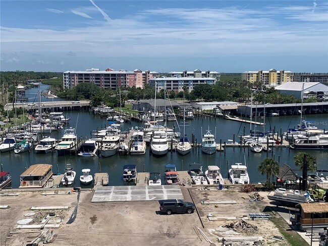 Building Photo - 101 N Riverside Dr
