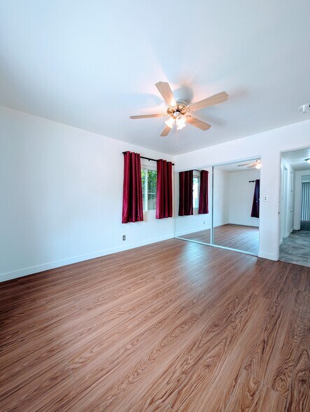 Building Photo - 1308 Claremont Pl