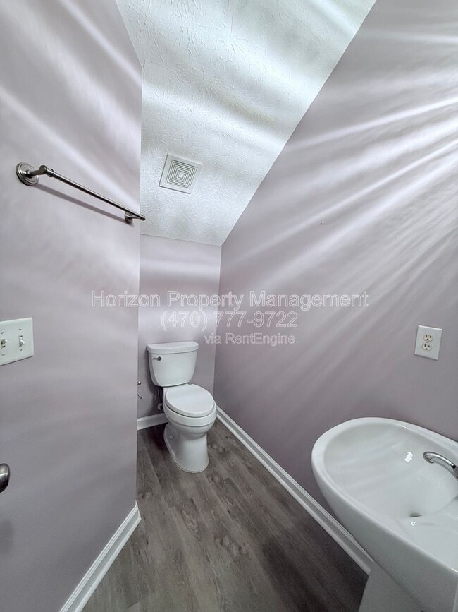 Building Photo - 6474 Portside Way