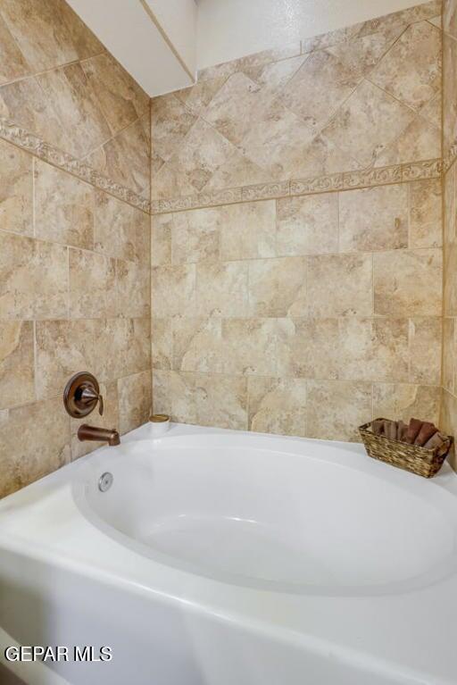 Building Photo - 7425 Gulf Creek Dr