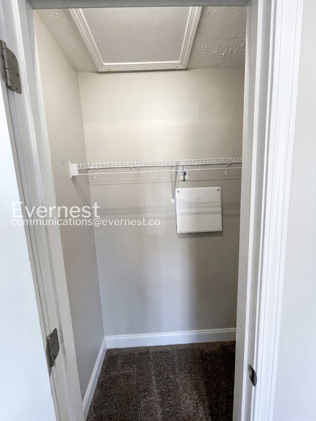 Building Photo - 1000 Henry Pl Blvd