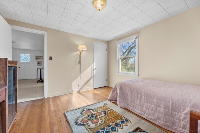 Building Photo - 5457 N Berkeley Blvd