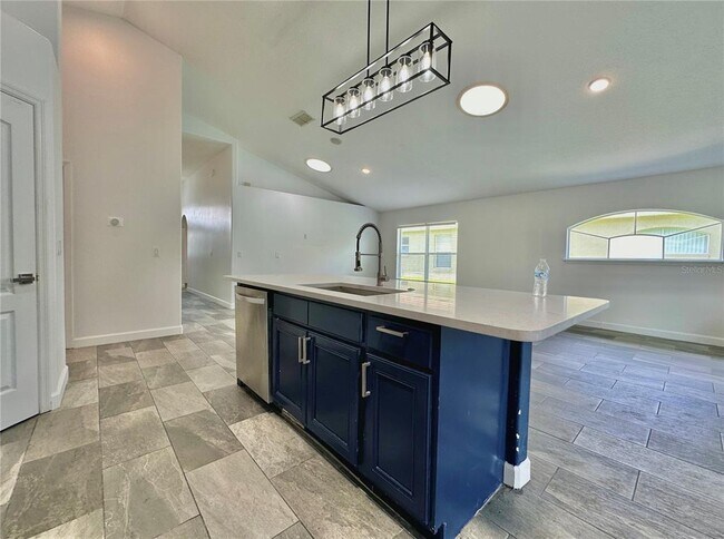 Building Photo - 834 Old Bridge Cir