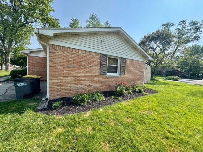 Building Photo - West Lafayette Schools Beautiful Home, Att...