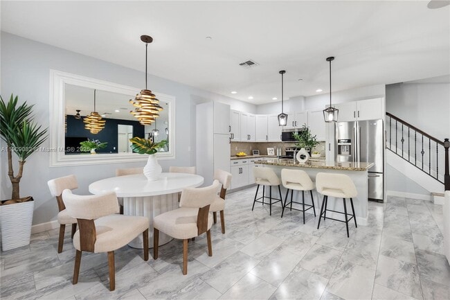 Primary Photo - 4184 Cascada Cir