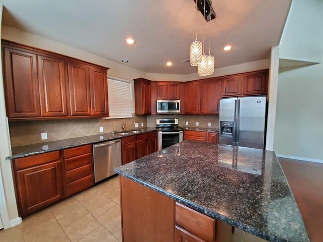 Building Photo - 4171 Florence Dr