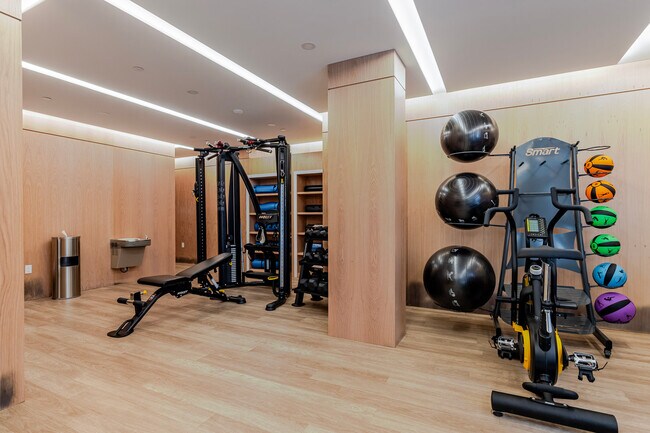 Building Photo - 151 S Elliott Pl