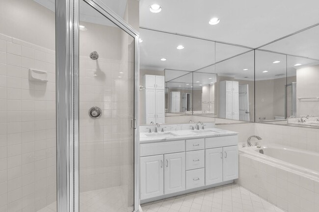 Building Photo - 3 Bed 2 Full Bath/2 Half Bath - Rockville Townhouse - Move In Ready