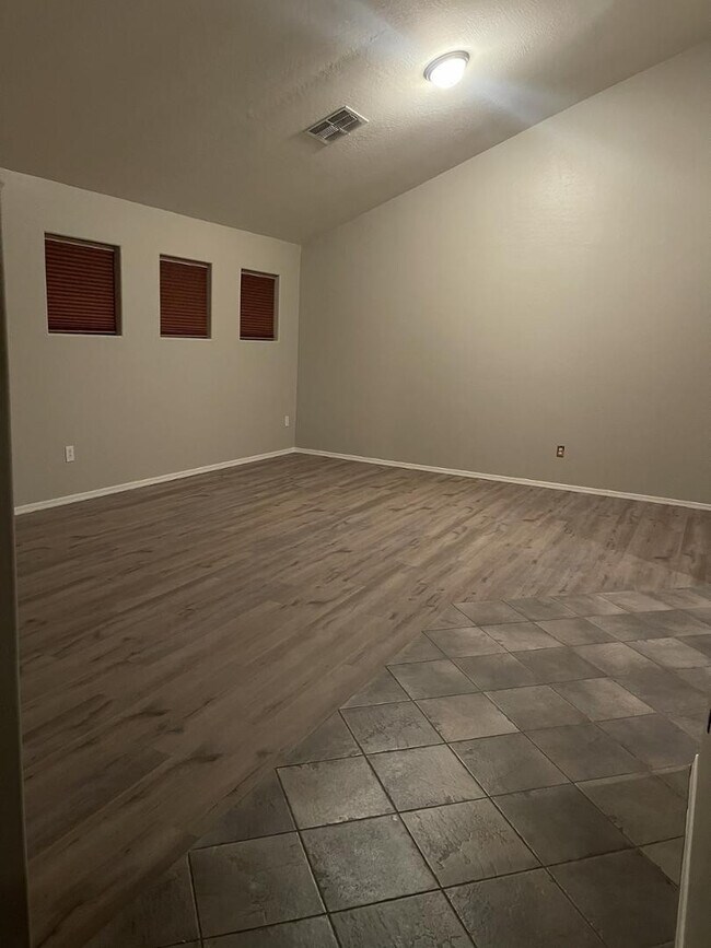 Building Photo - 24155 W Desert Bloom St