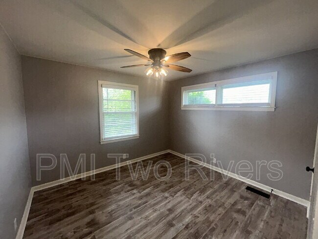 Building Photo - 2639 Woodberry Dr