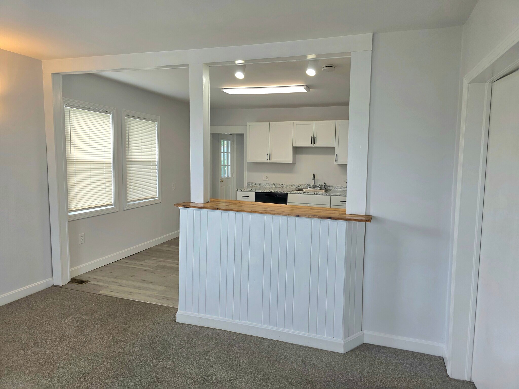 Building Photo - 503 South St