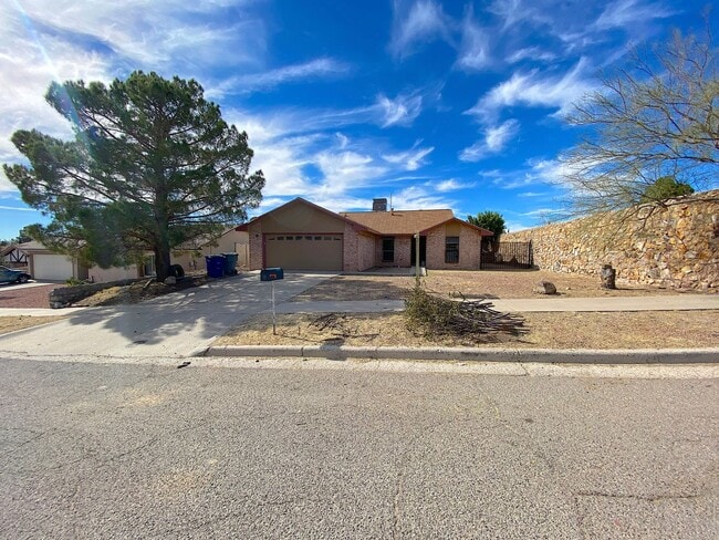 Primary Photo - West El Paso 3 bed refrig A/C Home