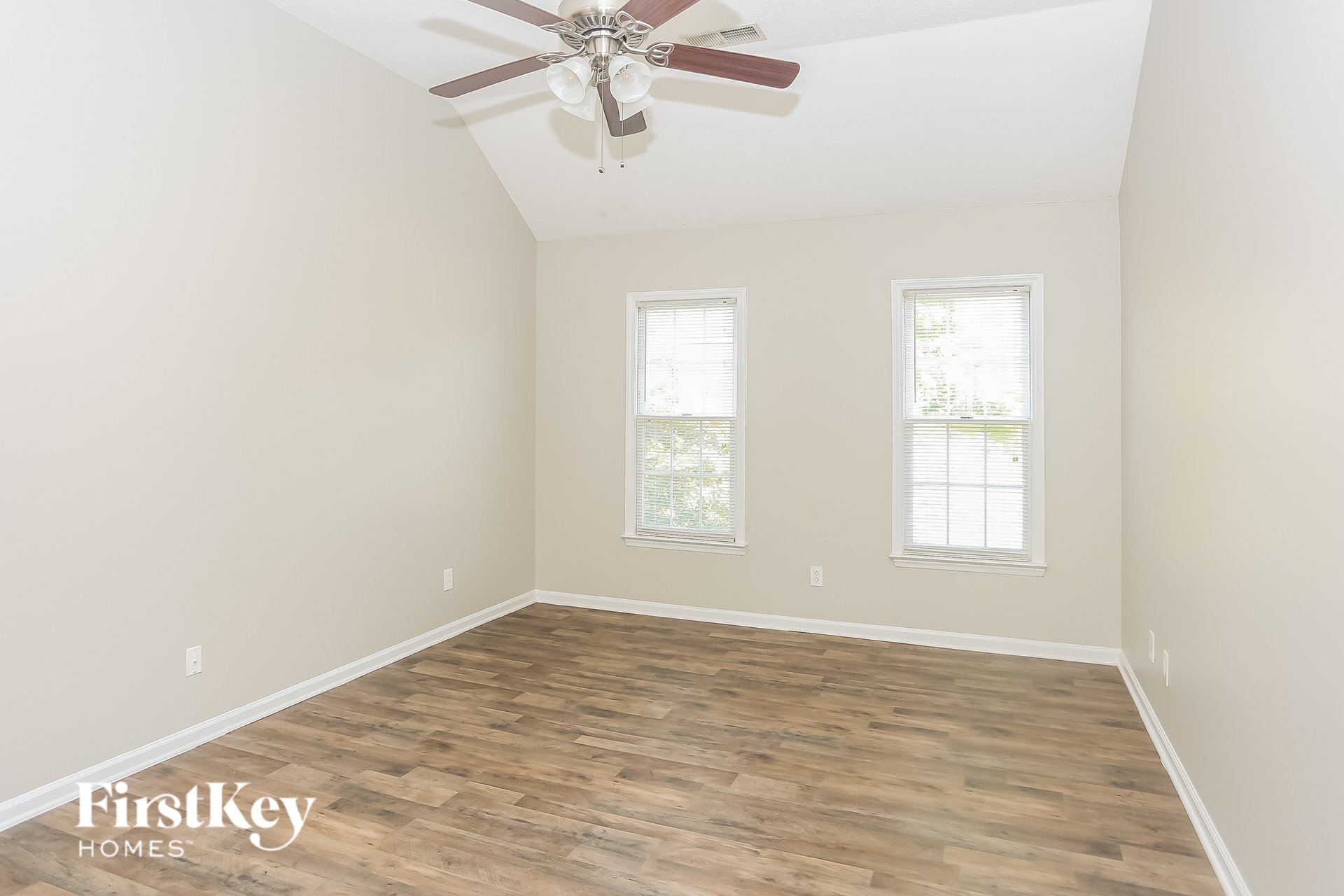 Building Photo - 3883 Meadow Ridge Dr NW