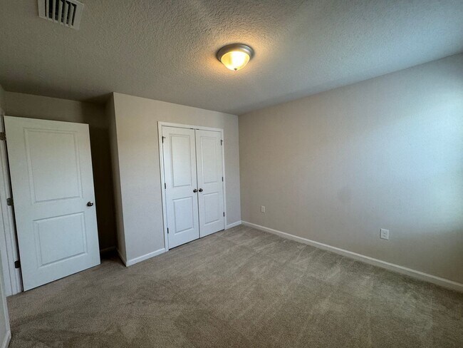 Building Photo - Ready Now: Panther Creek Two-Story Single Family Home