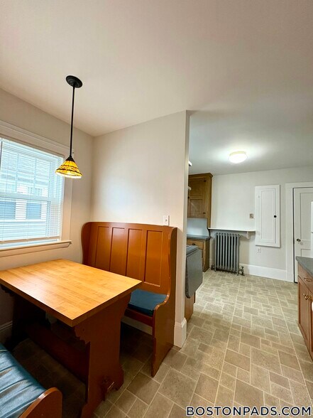 Building Photo - 17 Edgecliff Rd